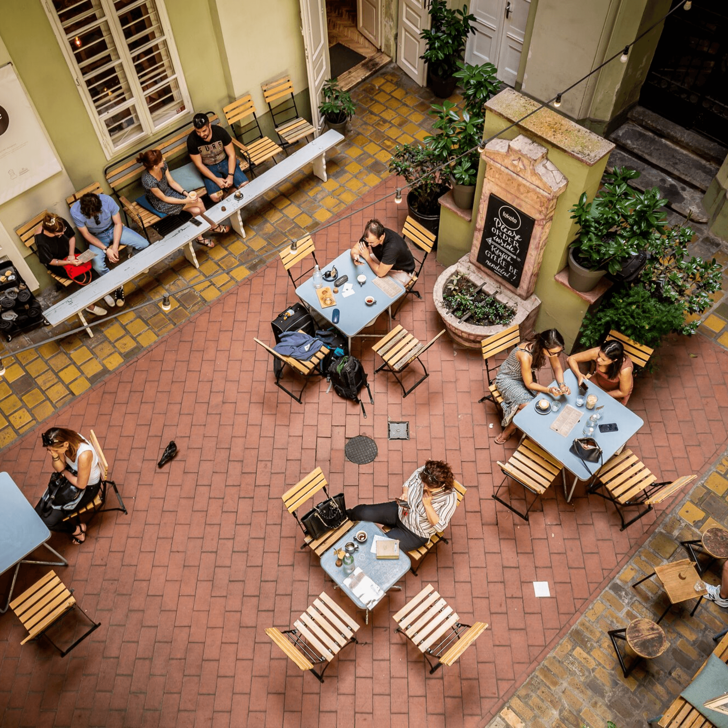 fekete - telekom campus 1